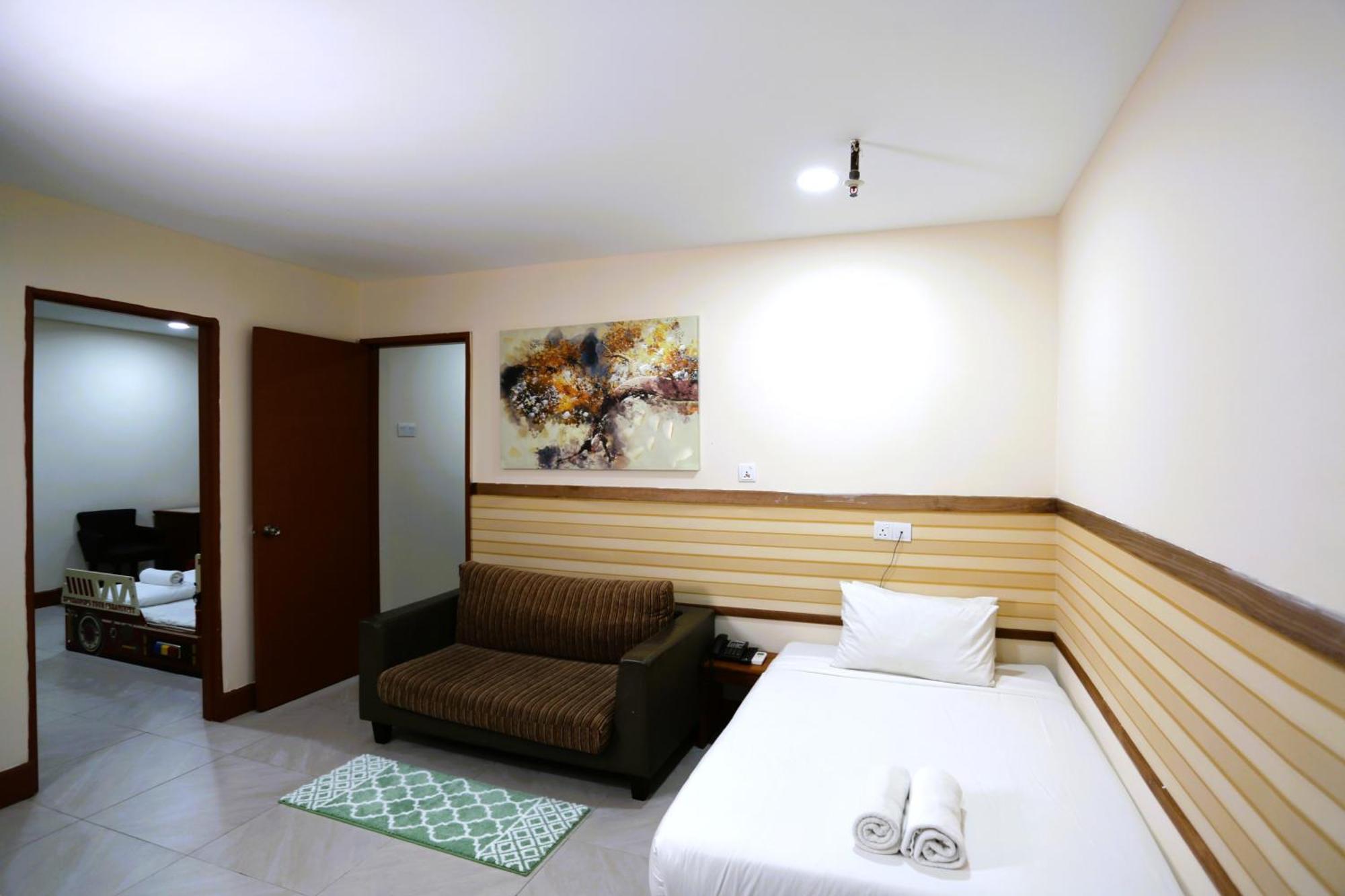 Hotel La Isra At Bukit Bintang Куала-Лумпур Экстерьер фото