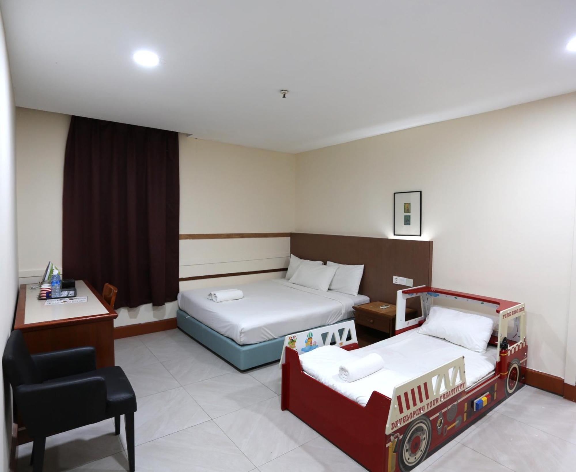 Hotel La Isra At Bukit Bintang Куала-Лумпур Экстерьер фото